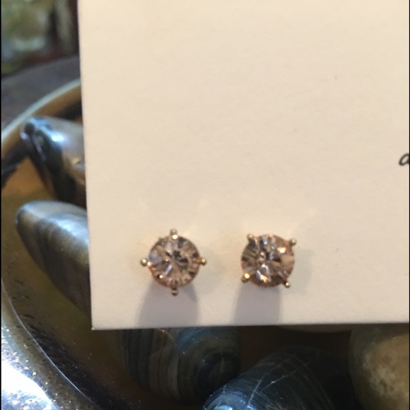 NWT❣️Ann Taylor Loft 3 piece pierced earring set - Picture 3 of 4
